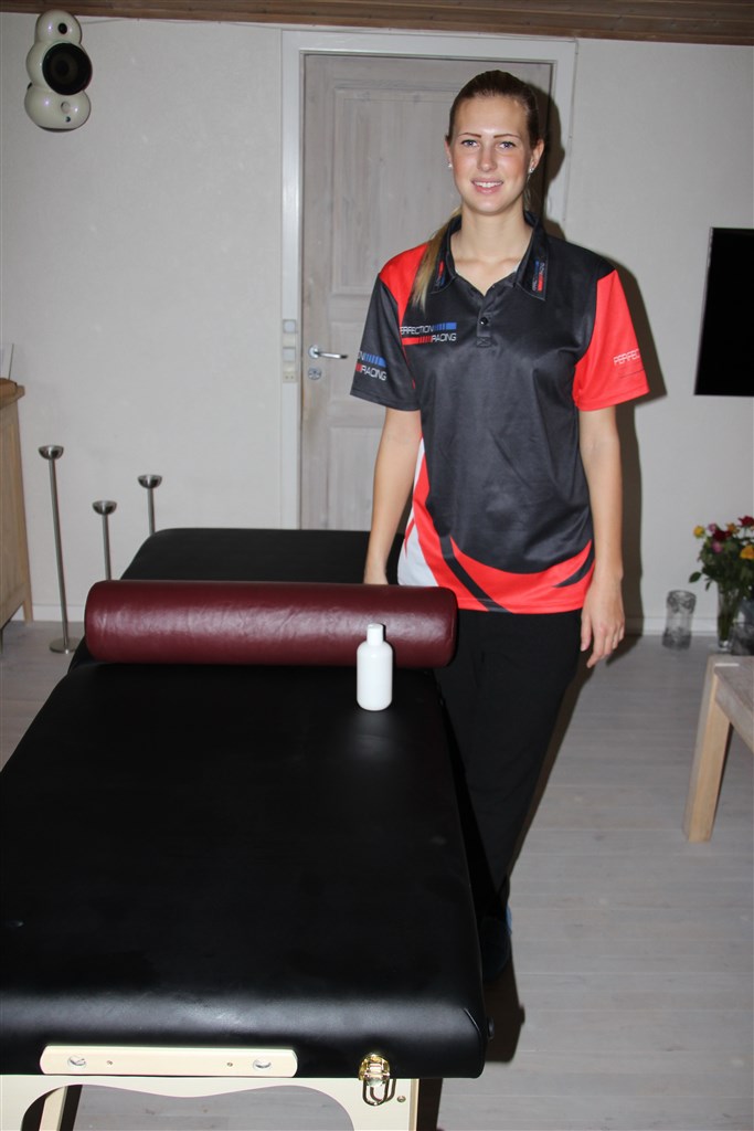 Anna Engel skal hjælpe kørerne med at slappe af imellem deres stints under 24H Dubai.